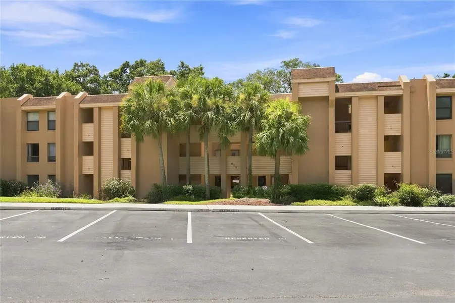 620 CRANES WAY #303, Altamonte Springs, FL 32701