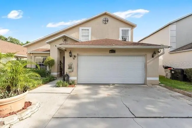 84 KNIGHTS HOLLOW DR, Apopka, FL 32712