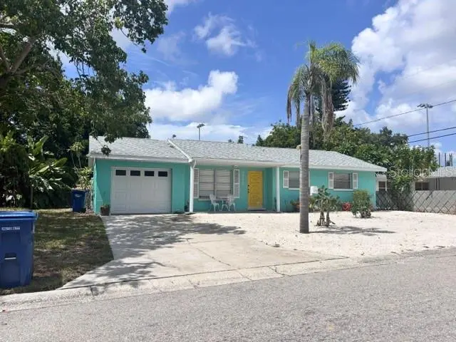 8218 43RD AVE W, Bradenton, FL 34209