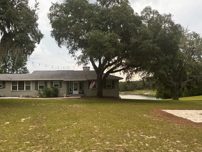 10615 SE 142ND AVENUE RD, Ocklawaha, FL 32179