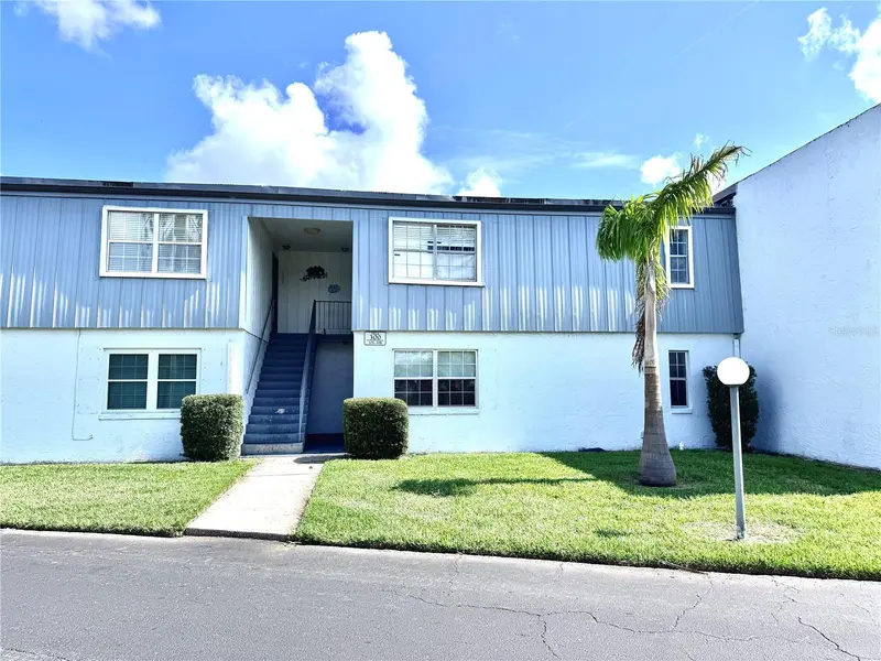 1000 S SEMORAN BLVD #305, Winter Park, FL 32792