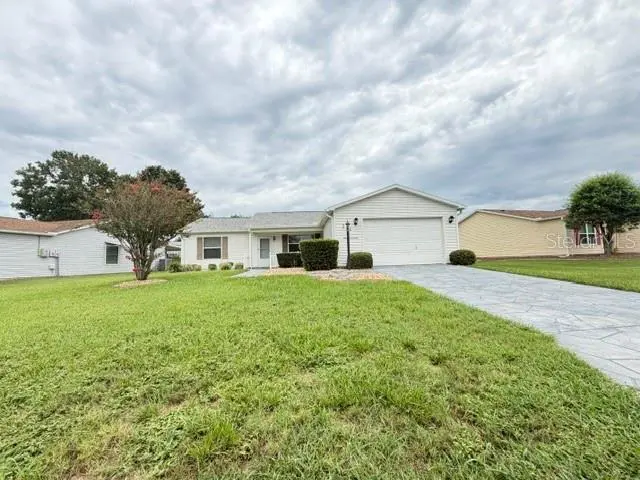 335 SAN MARINO DR, Lady Lake, FL 32159