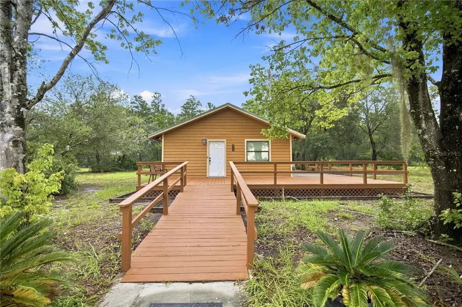 130 FINLEY LN, Hawthorne, FL 32640