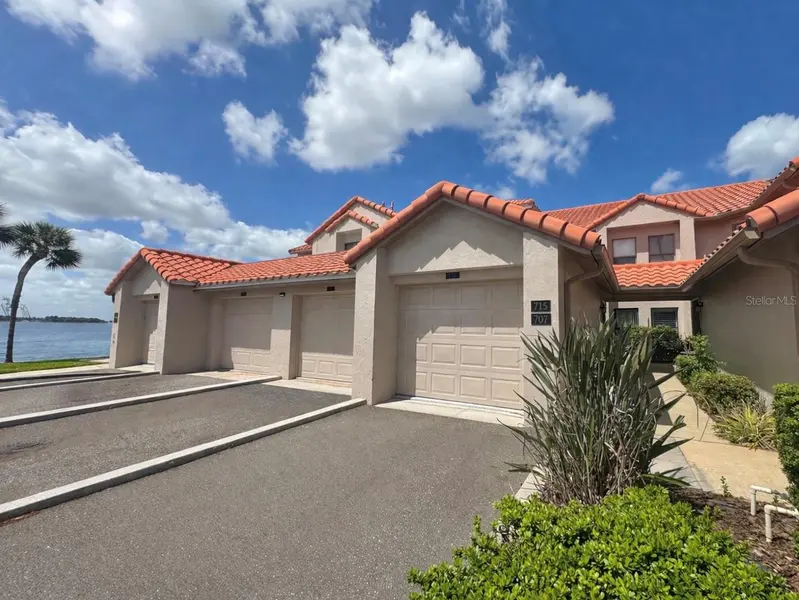 715 MAGNOLIA PL #715, Winter Haven, FL 33884