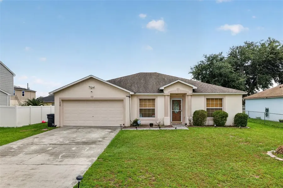 1906 MANATEE LN, Kissimmee, FL 34759