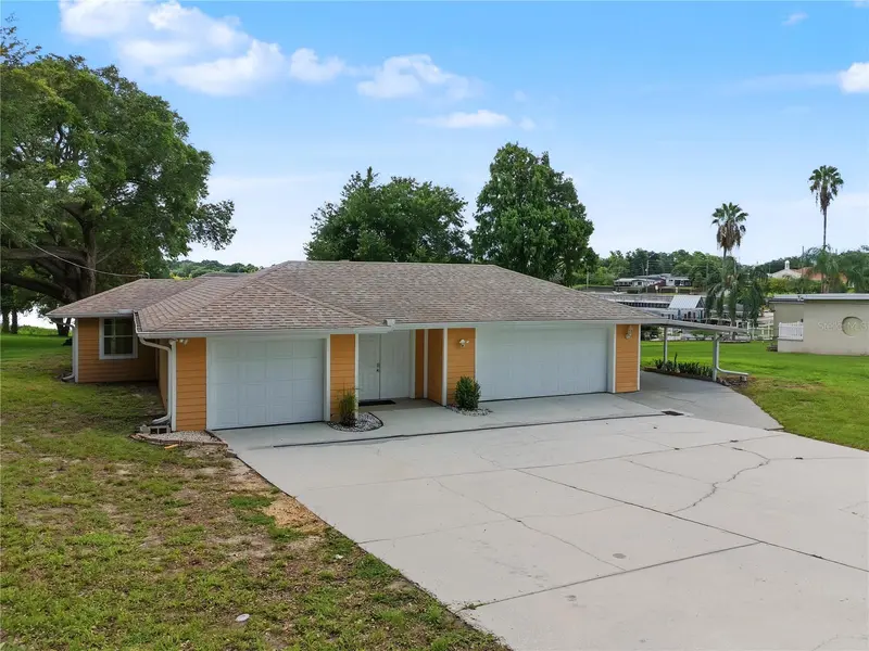 125 LAKE ROY DR, Winter Haven, FL 33884