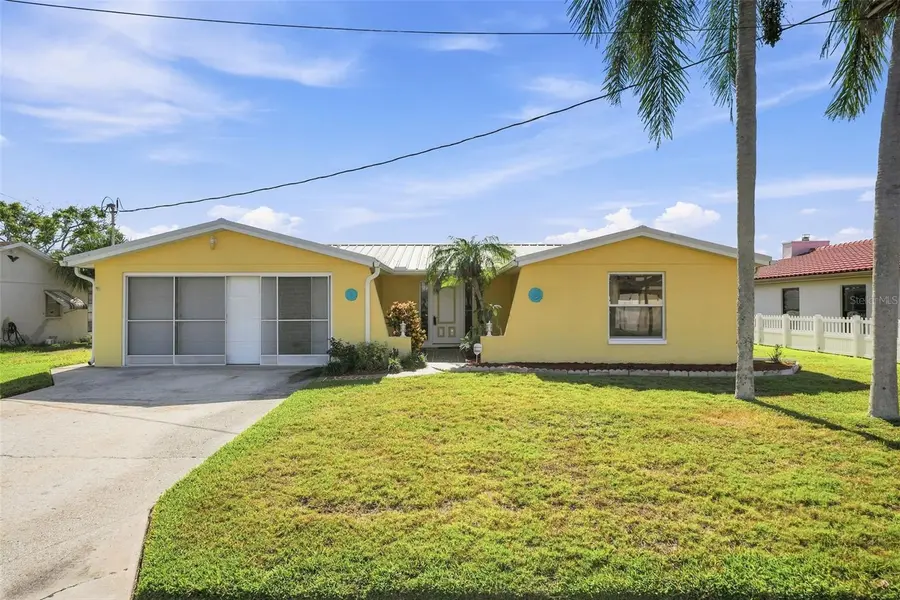 4388 7TH ISLE DR, Hernando Beach, FL 34607