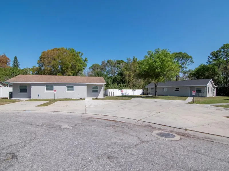 1207 62ND AVE E, Bradenton, FL 34203