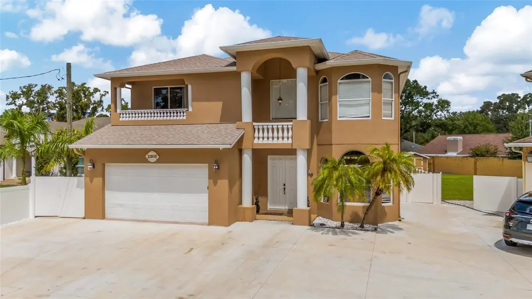 10806 PEREZ DR, Tampa, FL 33618