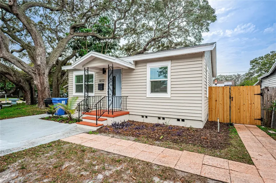 3212 23RD ST N, St Petersburg, FL 33713