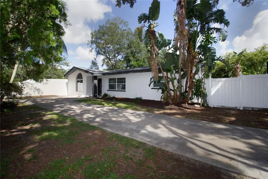 2720 STATE ROAD 590, Clearwater, FL 33759