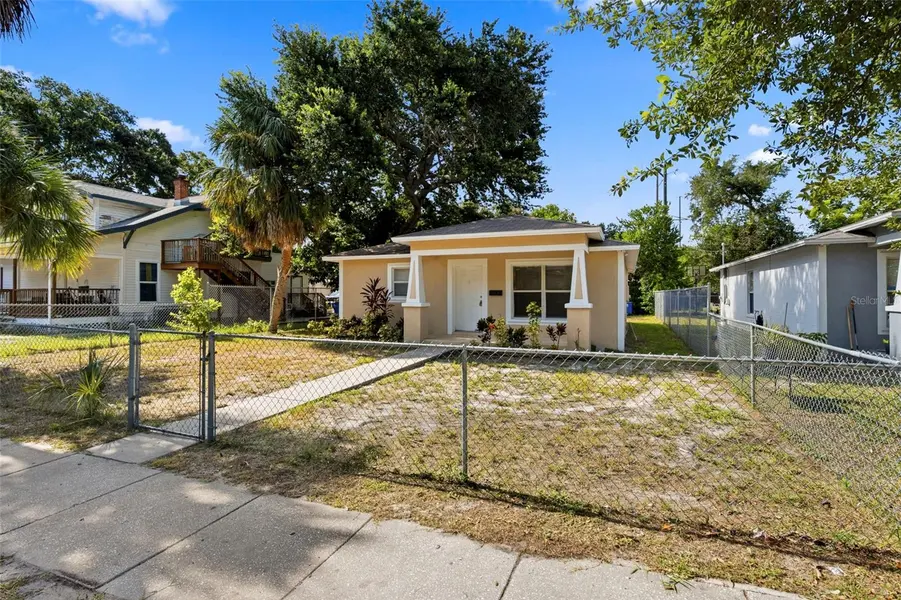 980 13TH AVE S, St Petersburg, FL 33705
