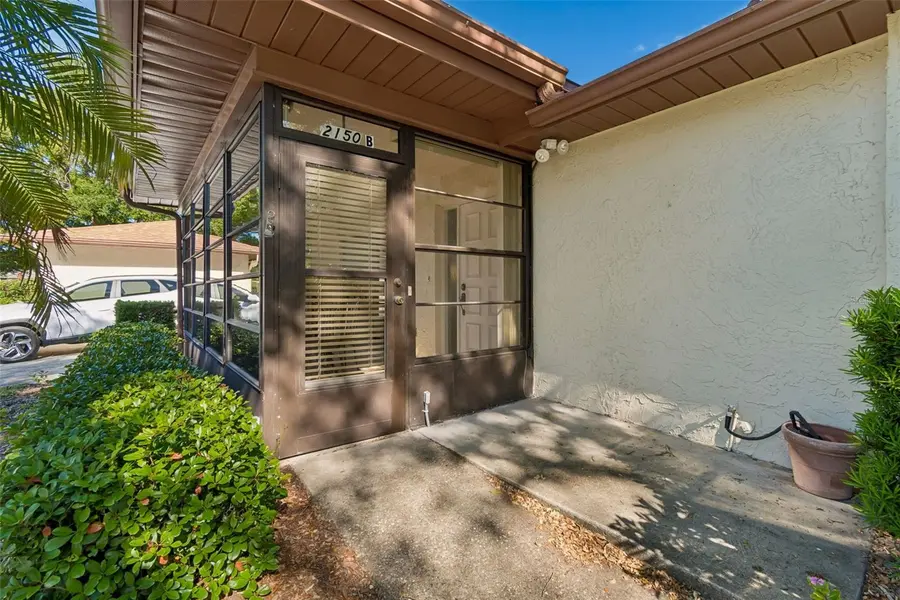 2150 SHELLY DR #B, Palm Harbor, FL 34684
