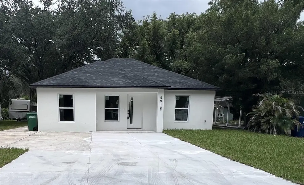 8915 N WILLOW AVE, Tampa, FL 33604