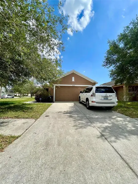 8227 MIDNIGHT SUN CT, Riverview, FL 33578