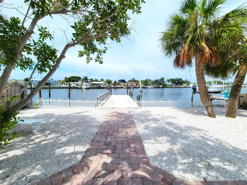 314 BAHIA VISTA DR, Indian Rocks Beach, FL 33785