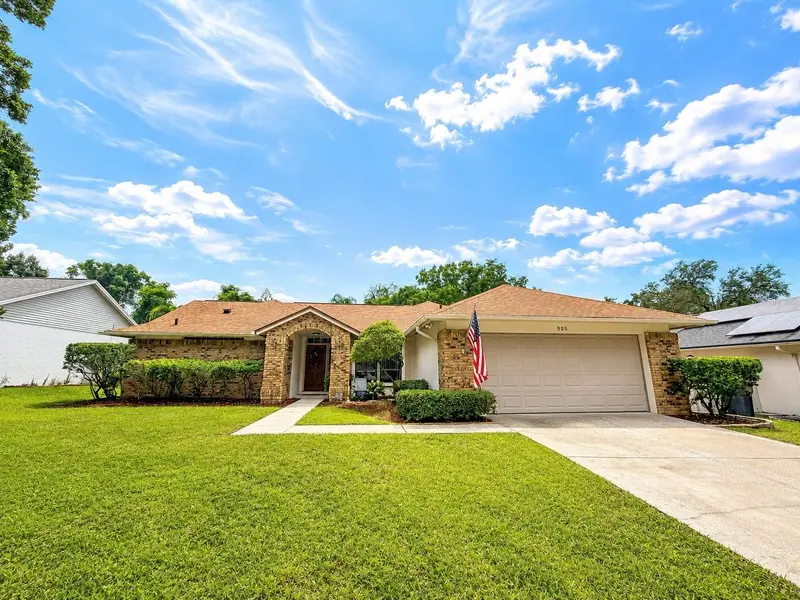 905 WICKETRUN DR, Brandon, FL 33510
