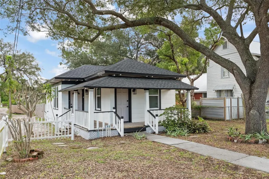 136 N RING AVE, Tarpon Springs, FL 34689