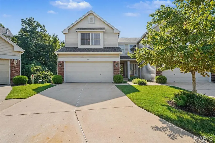 3815 Southern Manor DR, St Louis, MO 63125
