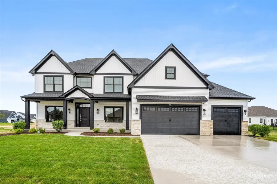 676 cumberland LN, Oswego, IL 60543