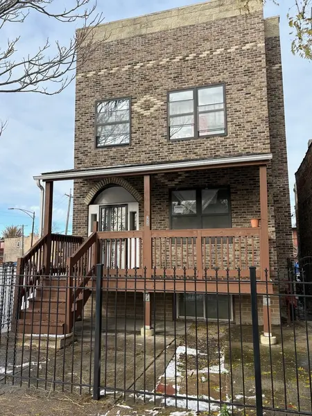 3950 W Polk ST, Chicago, IL 60624