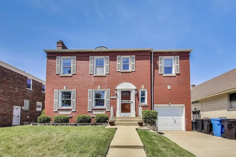 9116 S Claremont ST, Chicago, IL 60643
