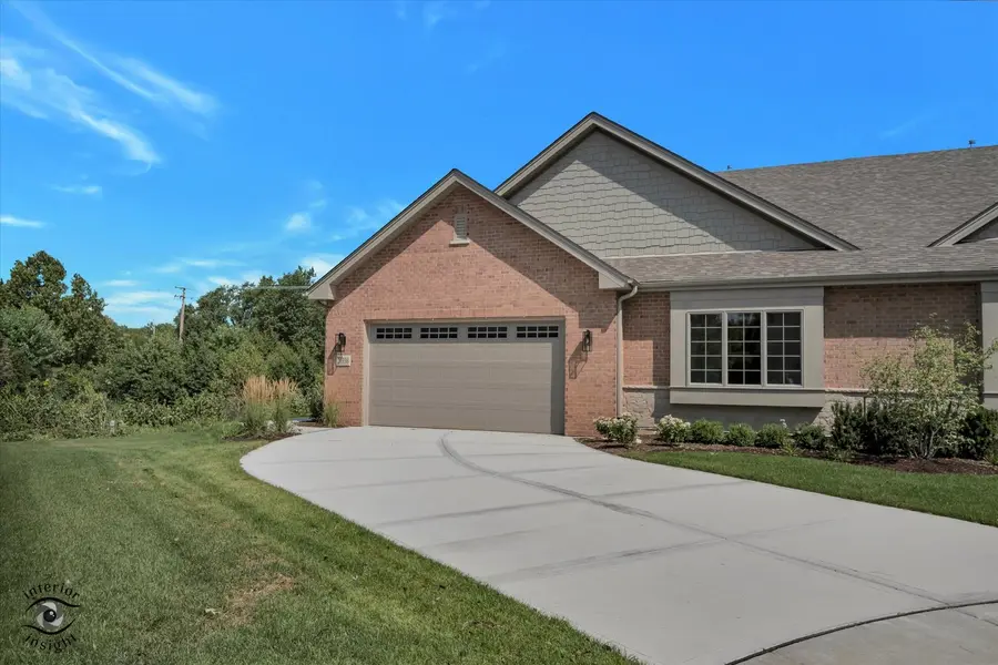 20336 Mackinac Point DR, Frankfort, IL 60423
