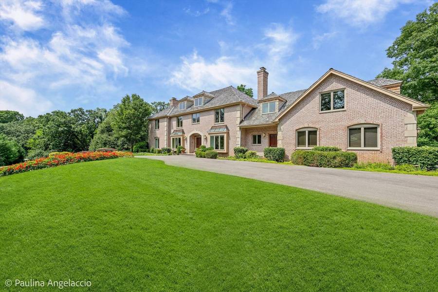 3 Far Hills RD, Barrington Hills, IL 60010