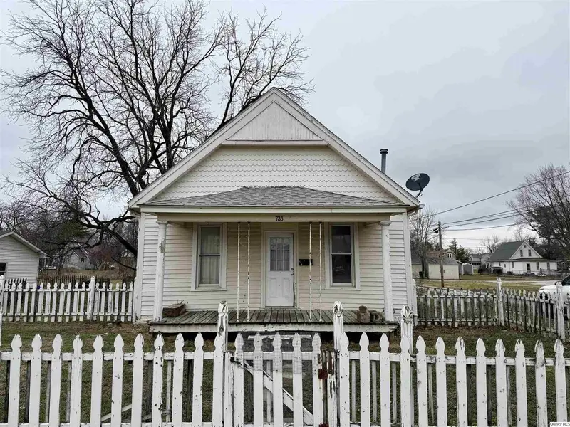 733 Buchanan, Carthage, IL 62321