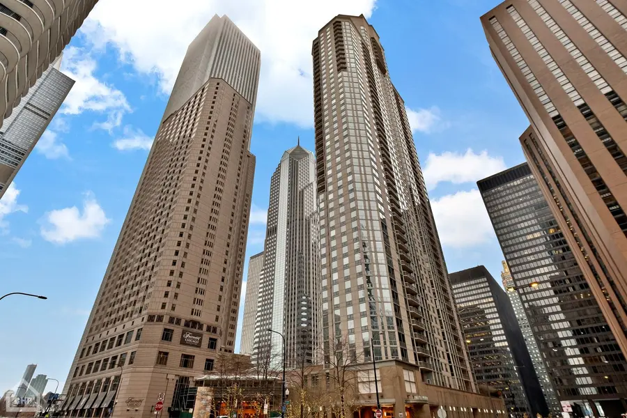 Chicago, IL 60601