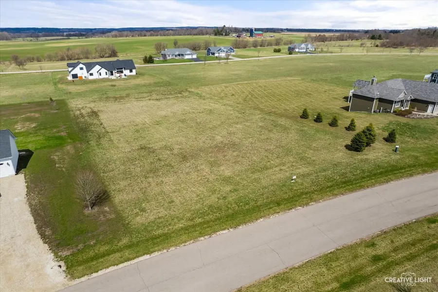 4810 Glacial TRL, Ringwood, IL 60072