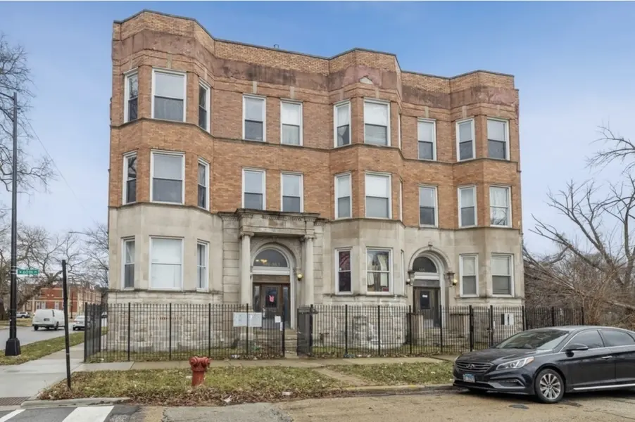 501 W 60th PL #3, Chicago, IL 60621