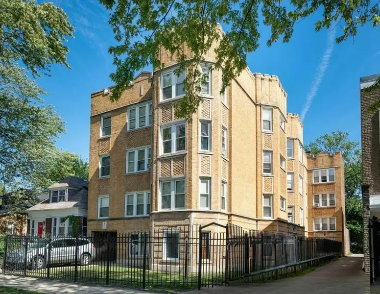 7721 S Colfax AVE, Chicago, IL 60649