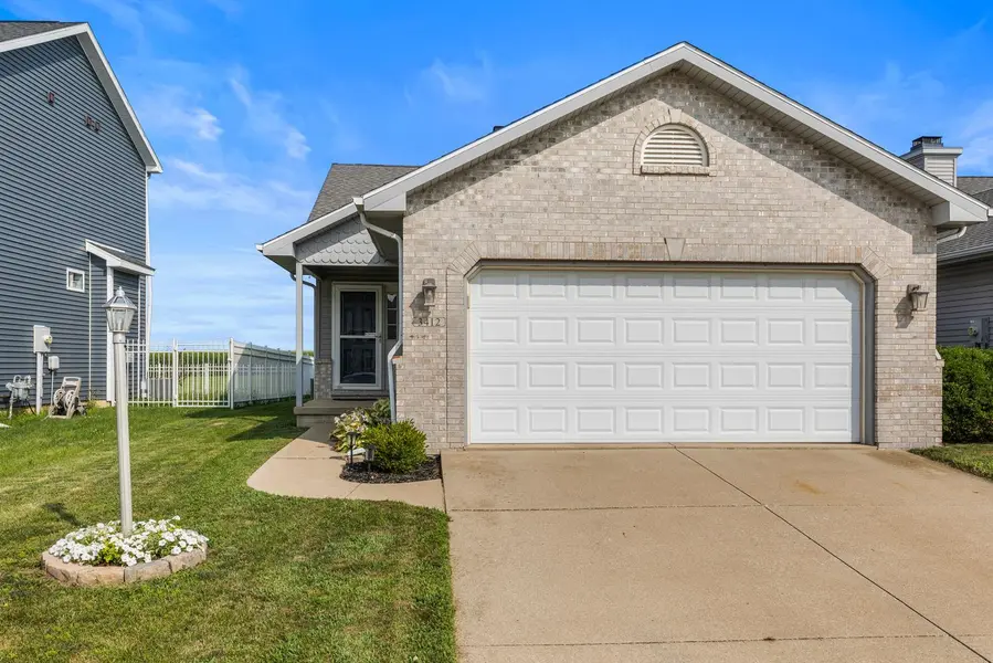 3412 Boulder Ridge DR, Champaign, IL 61822
