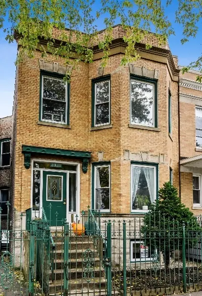 2329 N Sacramento AVE, Chicago, IL 60647