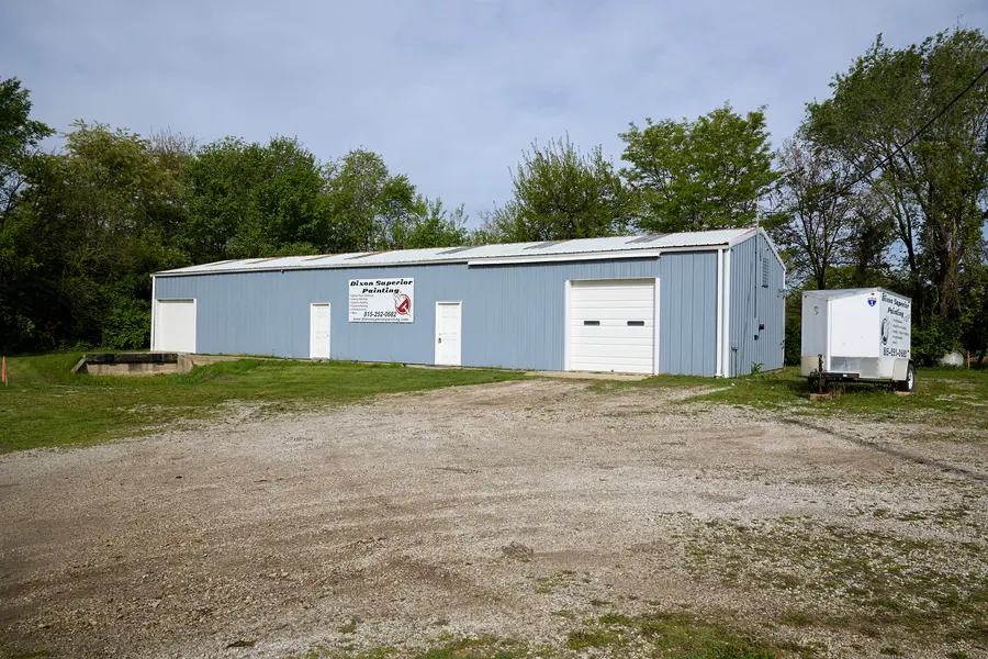 306 4th ST, Cedar Point, IL 61316