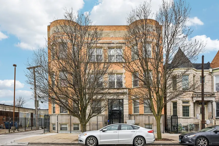 4644 S Prairie AVE #2N, Chicago, IL 60653