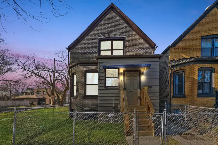 7356 S Kenwood AVE, Chicago, IL 60619