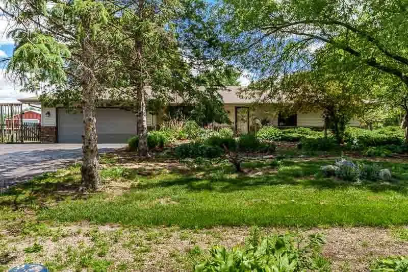 12425 Olson RD, Caledonia, IL 61011