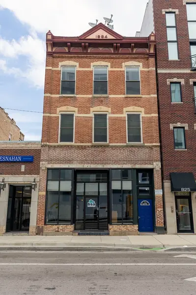 827 N Milwaukee AVE, Chicago, IL 60642