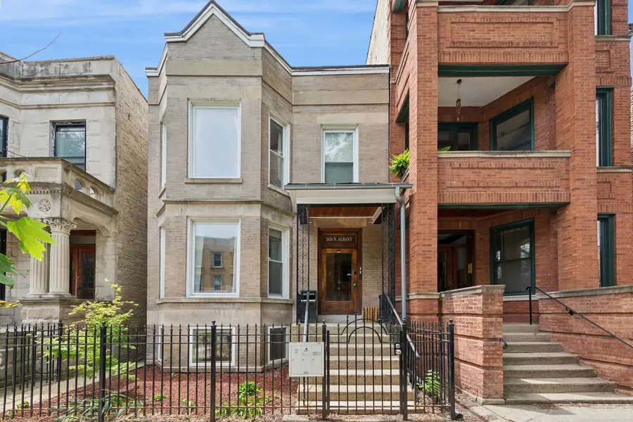 2434 N Albany AVE, Chicago, IL 60647