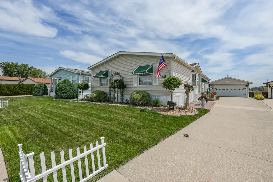 48 Norway DR, Manteno, IL 60950