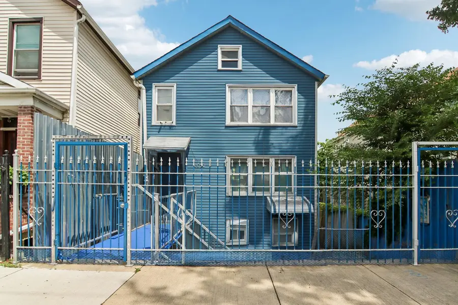 2010 W 18th PL, Chicago, IL 60608