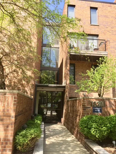 1330 N LaSalle ST #300, Chicago, IL 60610