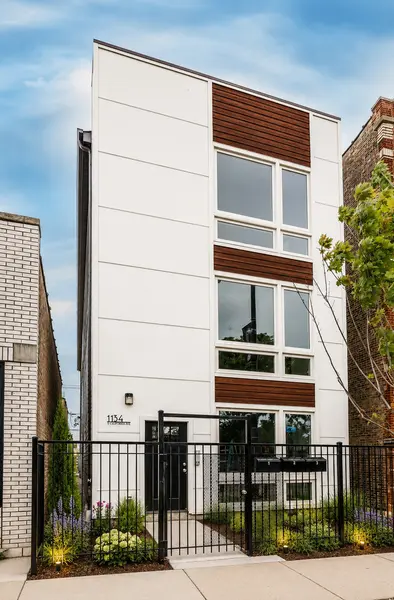 1331 S Fairfield AVE, Chicago, IL 60608