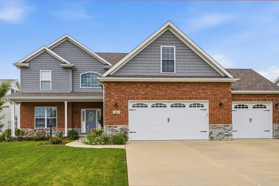 311 Bradford AVE, Savoy, IL 61874