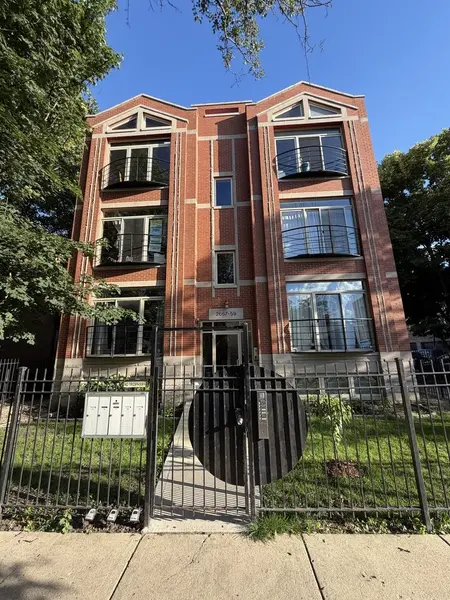 2657 W Thomas ST #2E, Chicago, IL 60622
