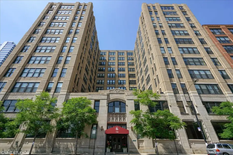 728 W Jackson BLVD #317, Chicago, IL 60661