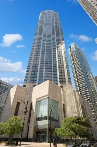 512 N McClurg CT #5303, Chicago, IL 60611