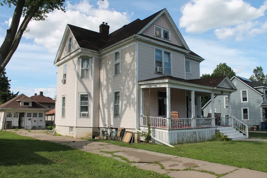 115 E Court ST, Cambridge, IL 61238